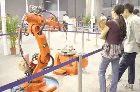 Jieyang Robots Caught the Eye, Showing Strong Research Ability